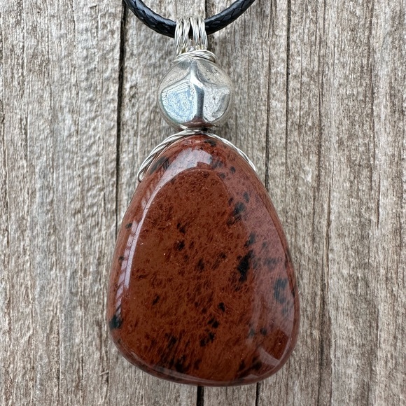 Mahogany Obsidian for Grounding, Releasing Blockages and Growth. 18 Inch Cable. - Picture 3 of 6